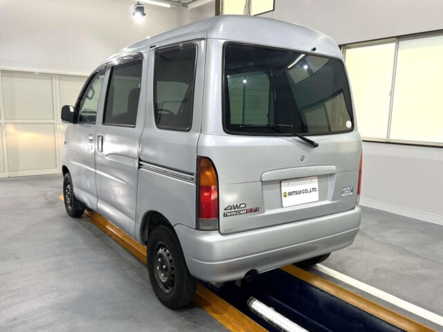 2000 DAIHATSU HIJET VAN