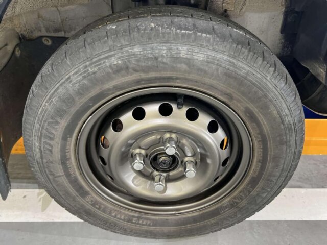 2000 DAIHATSU HIJET VAN