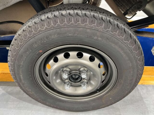 2000 DAIHATSU HIJET VAN