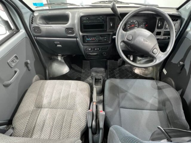 2000 DAIHATSU HIJET VAN