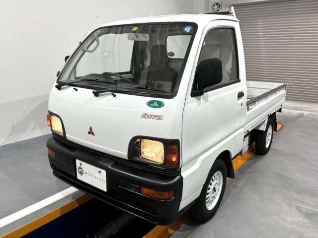 1995 MITSUBISHI MINICAB TRUCK