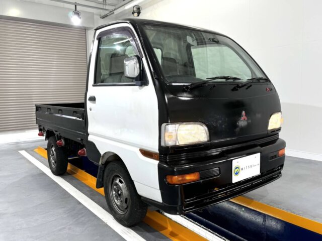 1997 MITSUBISHI MINICAB TRUCK