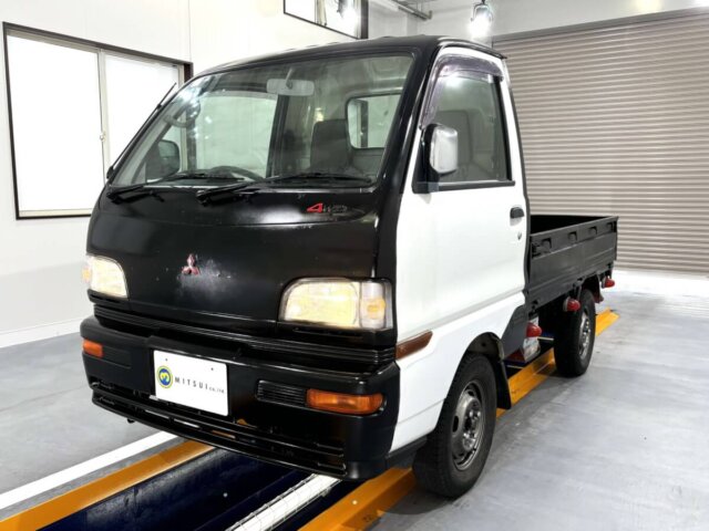 1997 MITSUBISHI MINICAB TRUCK