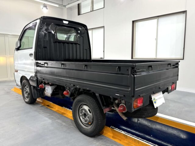 1997 MITSUBISHI MINICAB TRUCK