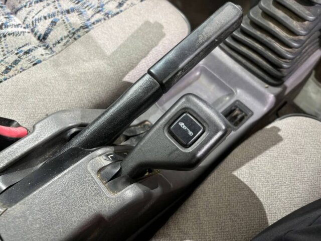 1997 MITSUBISHI MINICAB TRUCK