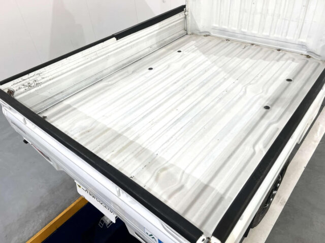 1999 MITSUBISHI MINICAB TRUCK