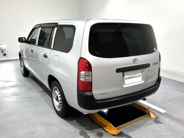 2018 TOYOTA SUCCEED VAN