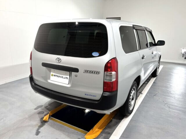 2018 TOYOTA SUCCEED VAN