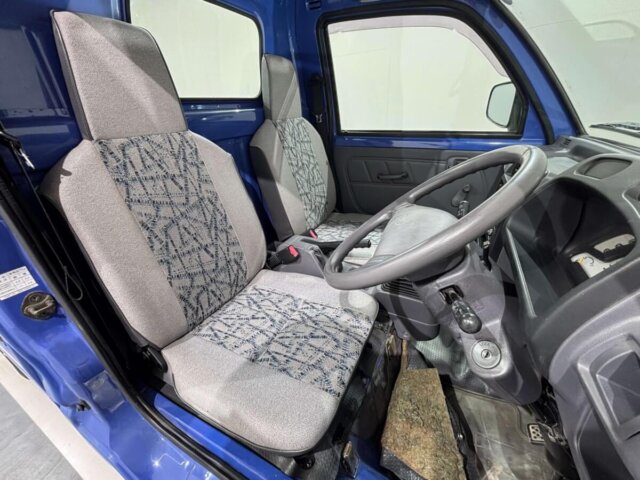 1998 MITSUBISHI MINICAB TRUCK