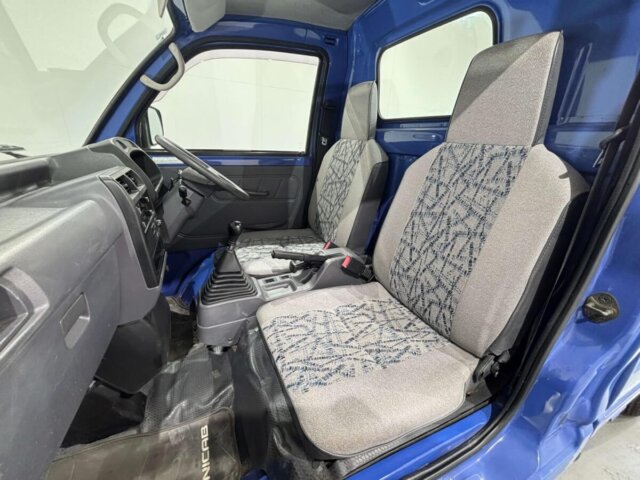 1998 MITSUBISHI MINICAB TRUCK