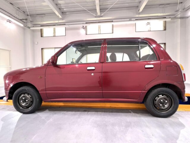 2000 DAIHATSU MIRA GINO