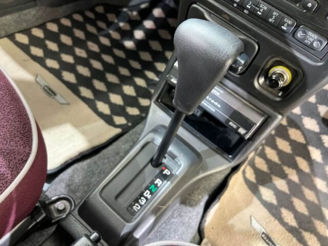 2000 DAIHATSU MIRA GINO