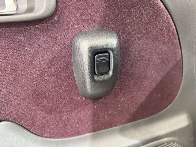 2000 DAIHATSU MIRA GINO