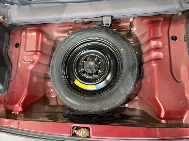 2000 DAIHATSU MIRA GINO