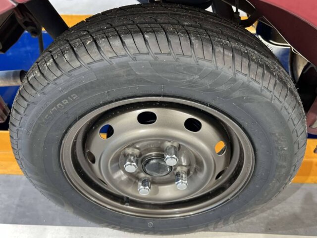 2000 DAIHATSU MIRA GINO