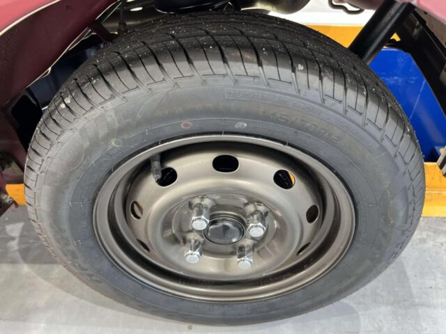 2000 DAIHATSU MIRA GINO