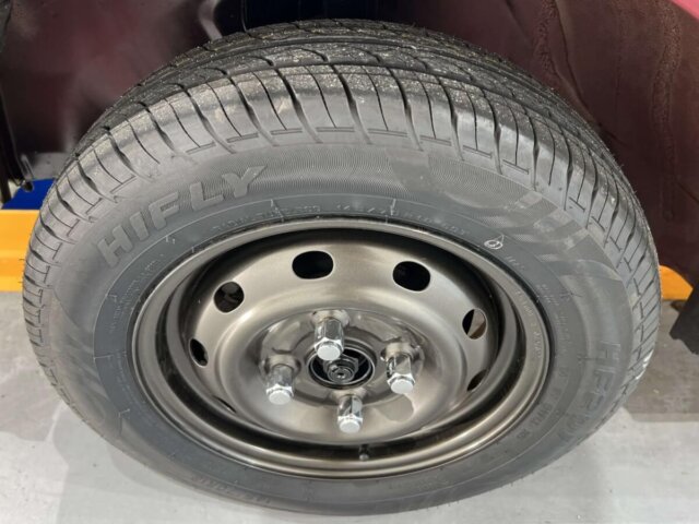 2000 DAIHATSU MIRA GINO