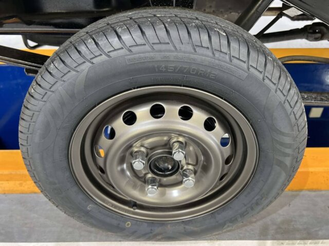 2000 DAIHATSU HIJET TRUCK