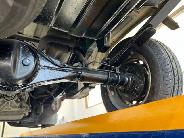 2000 DAIHATSU HIJET TRUCK