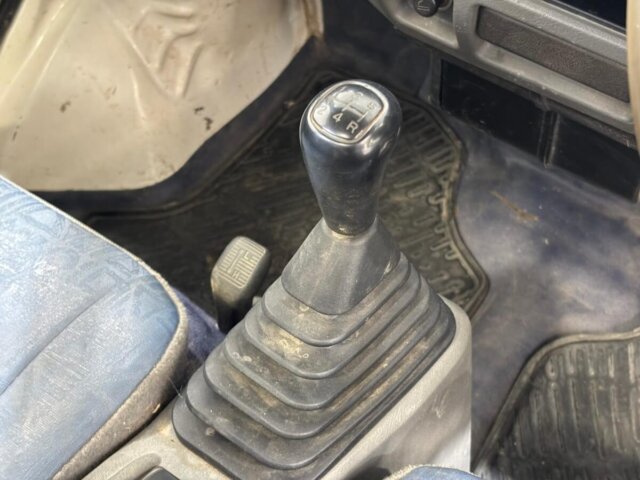 1999 MITSUBISHI MINICAB TRUCK