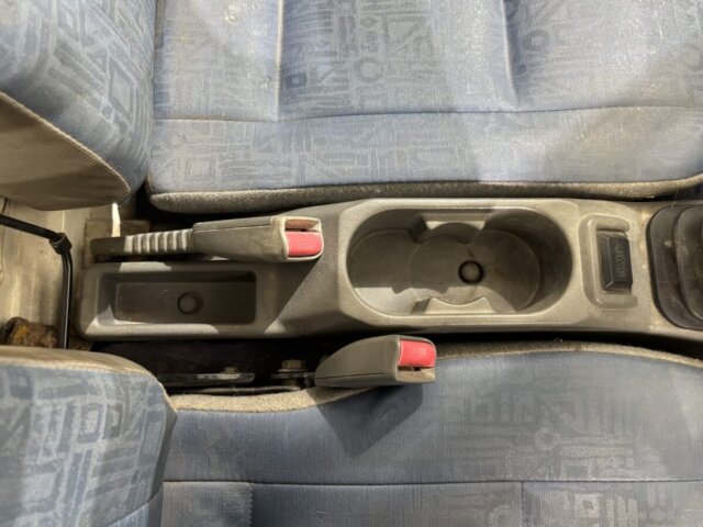 1999 MITSUBISHI MINICAB TRUCK