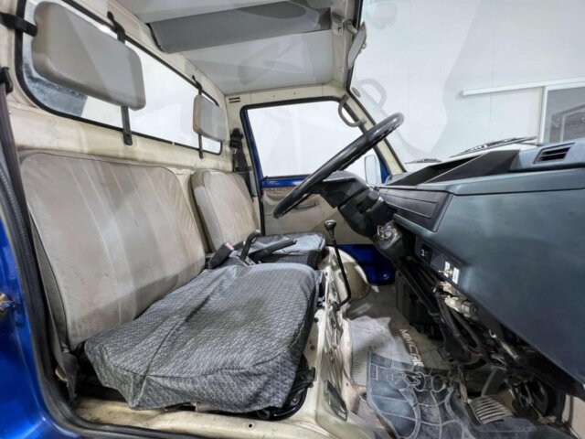 1990 MITSUBISHI MINICAB DUMP