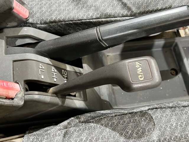 1990 MITSUBISHI MINICAB DUMP