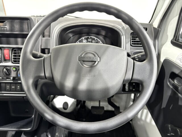 2022NT100 CLIPPER TRUCK