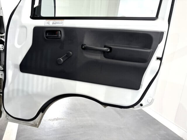 2022NT100 CLIPPER TRUCK