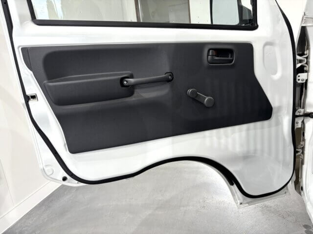 2022NT100 CLIPPER TRUCK