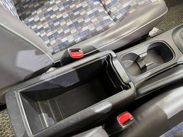 2000 SUBARU LEONE VAN