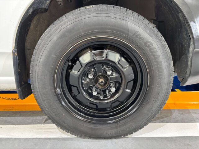 2000 SUBARU LEONE VAN