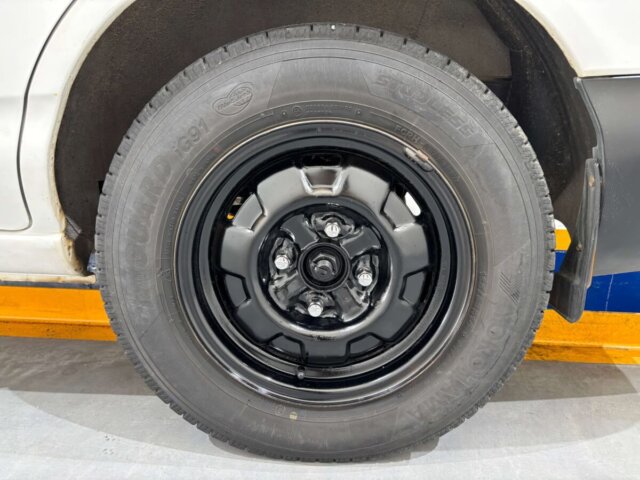 2000 SUBARU LEONE VAN