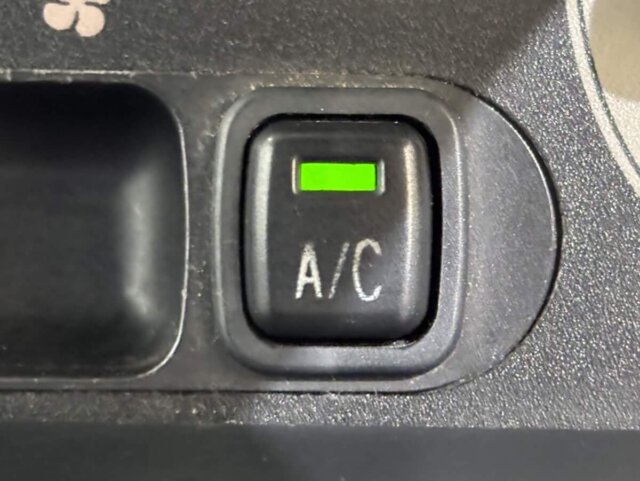 1999 DAIHATSU MIRA GINO