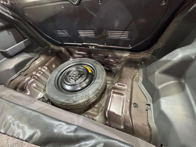 1999 DAIHATSU MIRA GINO