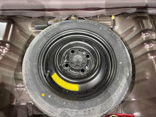 1999 DAIHATSU MIRA GINO