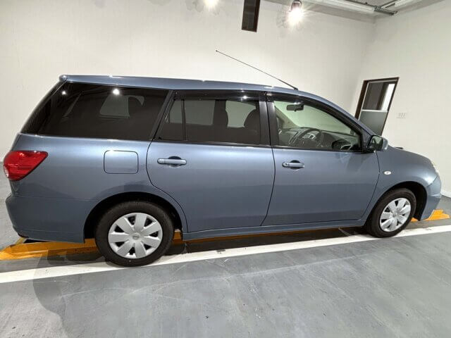 2013 NISSAN WINGROAD