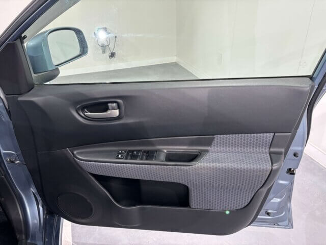 2013 NISSAN WINGROAD