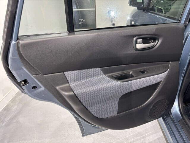 2013 NISSAN WINGROAD