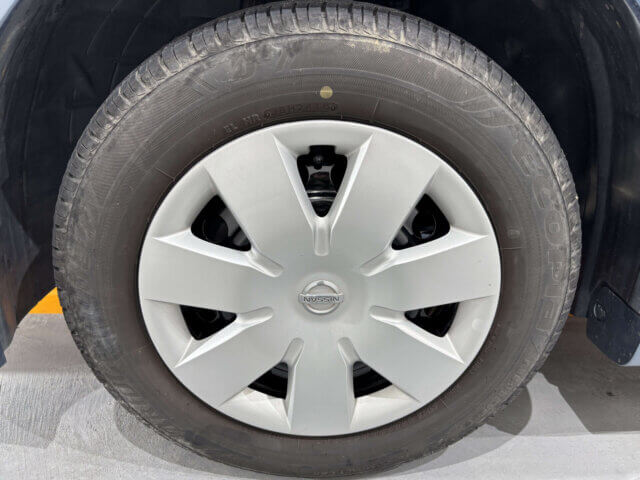 2013 NISSAN WINGROAD