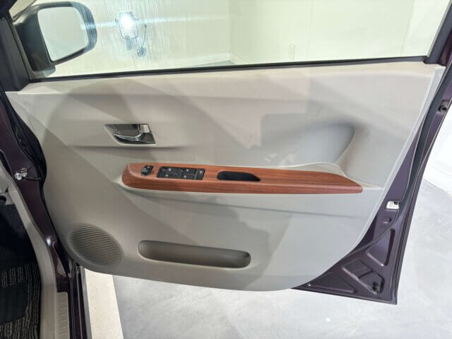 2012 DAIHATSU MIRA e:s