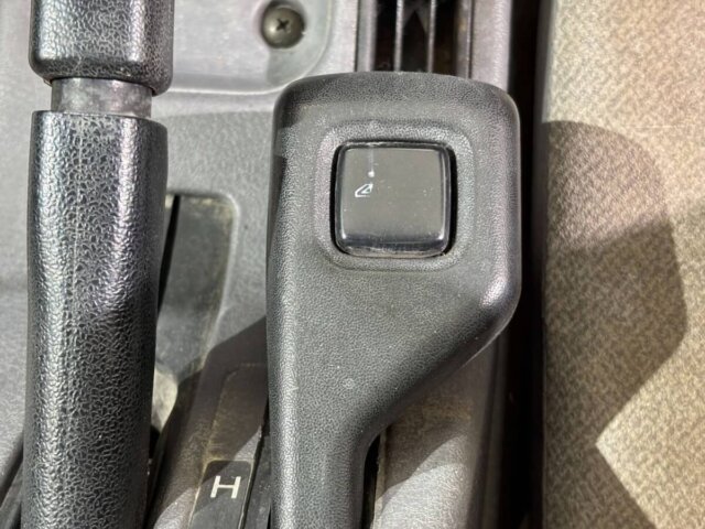 1998 MITSUBISHI MINICAB TRUCK