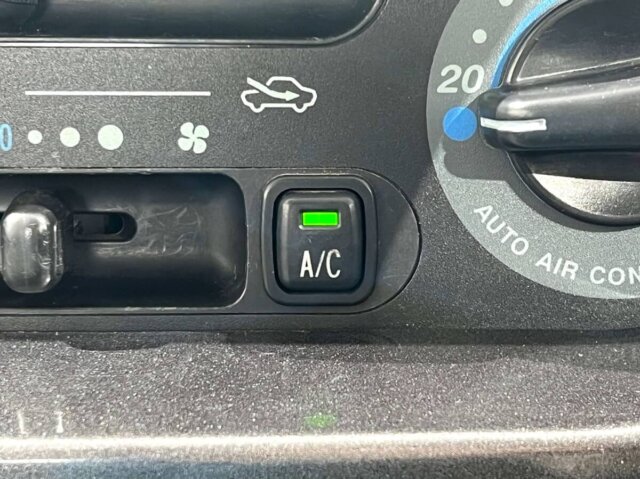 1998 DAIHATSU STORIA