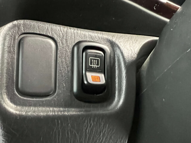 2000 DAIHATSU MIRA GINO