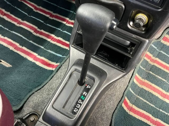 2000 DAIHATSU MIRA GINO