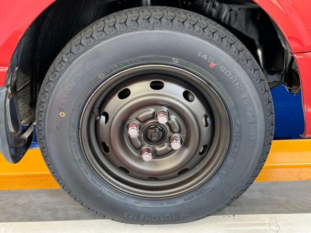 2000 DAIHATSU MIRA GINO