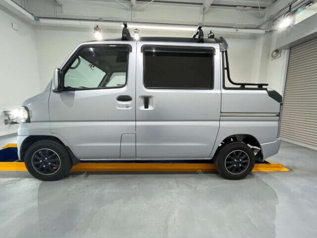 2014 MITSUBISHI MINICAB VAN