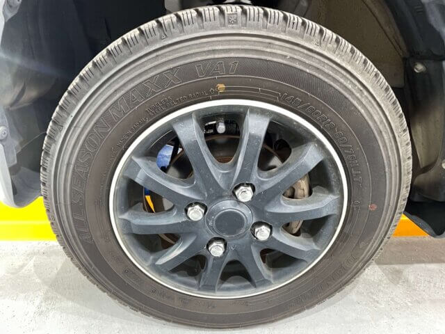 2014 MITSUBISHI MINICAB VAN