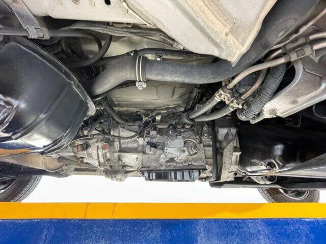 2014 MITSUBISHI MINICAB VAN