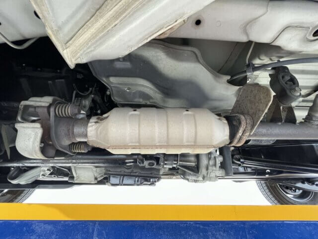 2014 MITSUBISHI MINICAB VAN